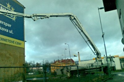 Demolice a novostavba komerčního objektu Teplice