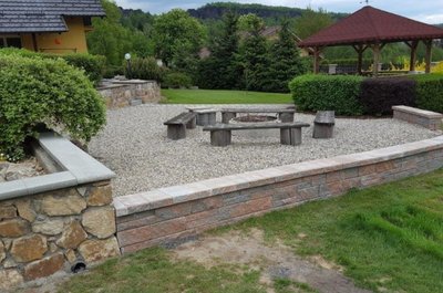 Výstavba bazénu a zámkové dlažby - Tisá