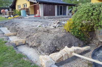 Výstavba bazénu a zámkové dlažby - Tisá