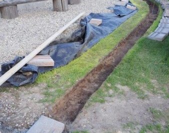 Výstavba bazénu a zámkové dlažby - Tisá
